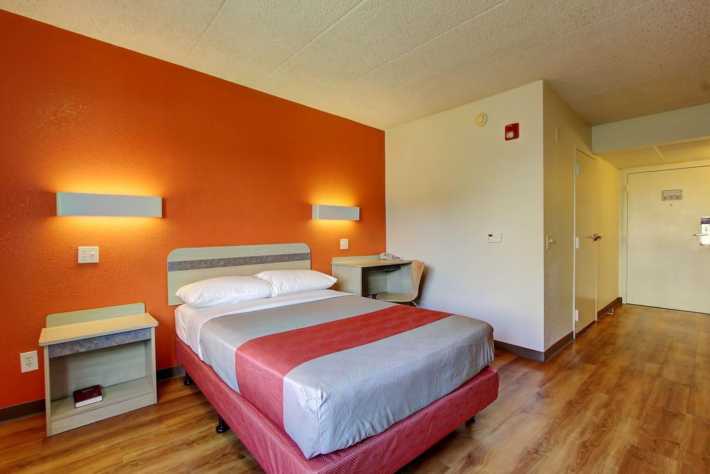 Motel 6-York, Pa - North Room photo