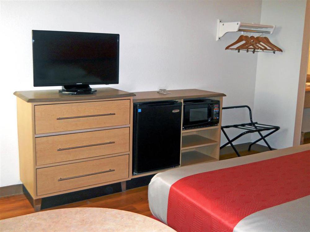 Motel 6-York, Pa - North Room photo